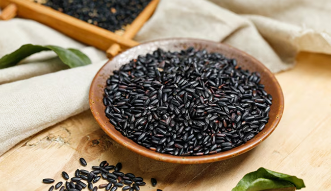 Global inspirations with black rice