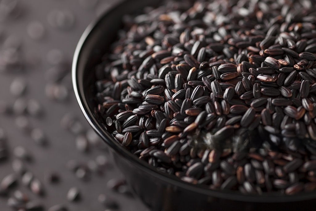 Gesunde schwarze Reisschüssel – leicht, aromatisch und ohne Reue
